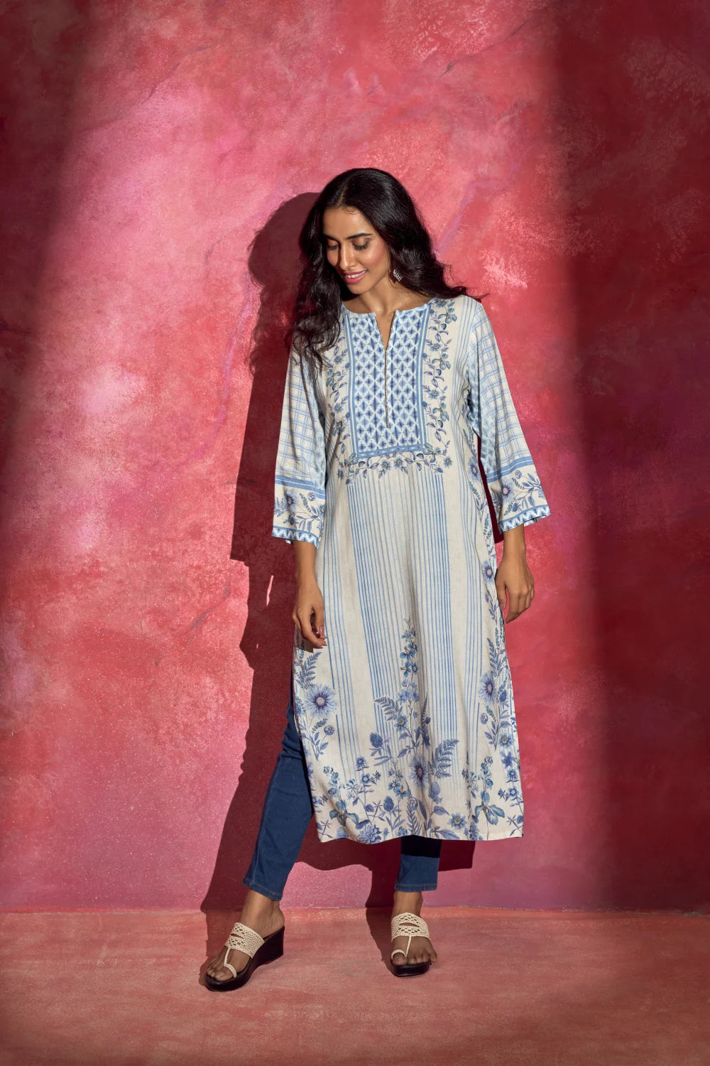 Fantasia Women's Ethnic Wear Viscose Printed KURTA CREAM (F-2830)