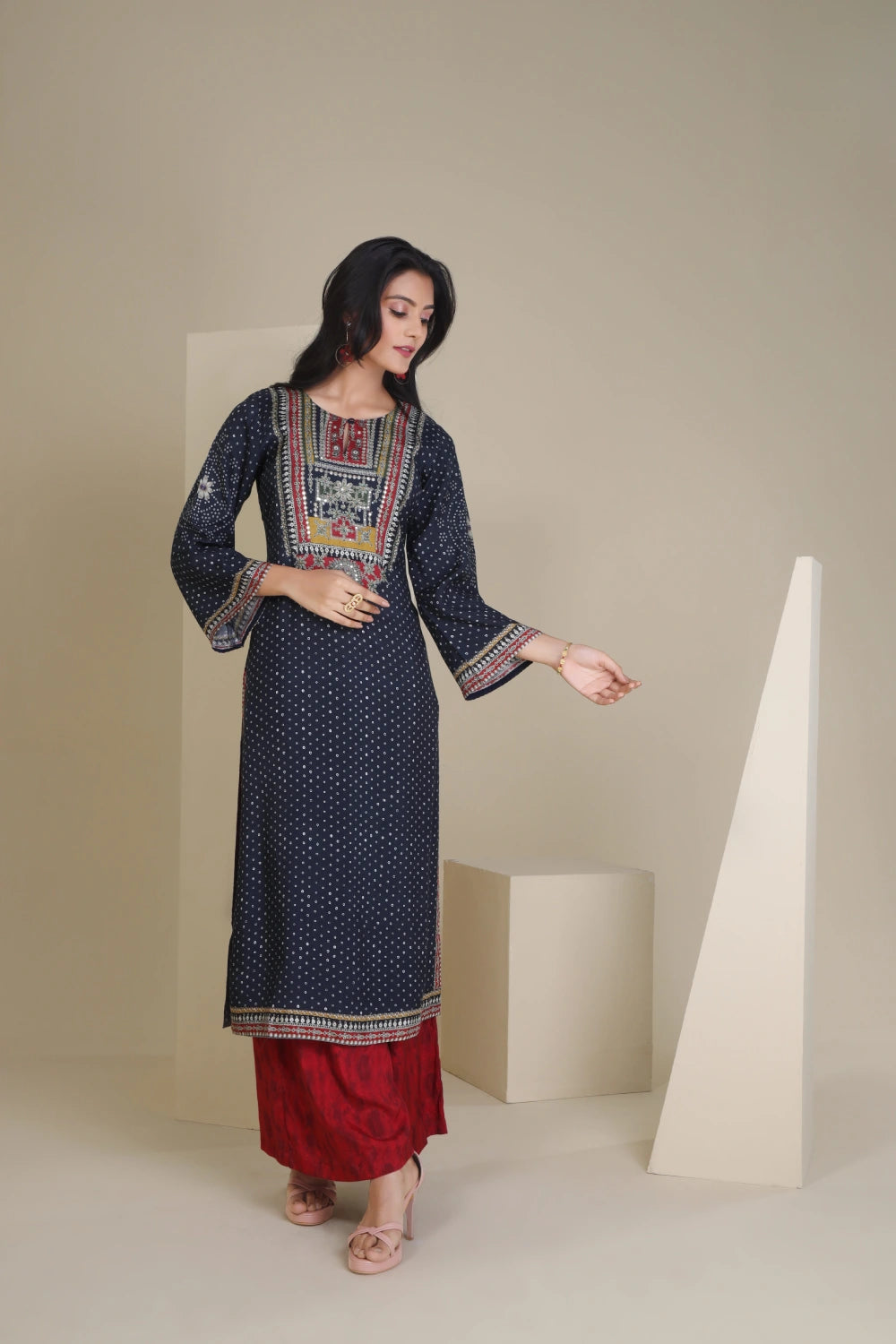 Fantasia Women's Ethnic Wear  Viscose Printed KURTA BLACK (F-2673)