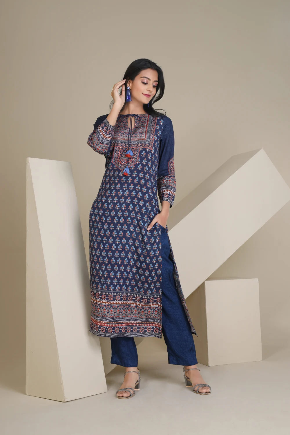 Fantasia Women's Ethnic Wear  Viscose Printed KURTA BLUE (F-2849)