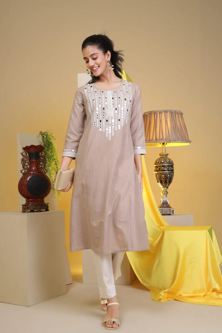 Fantasia Women's Ethnic Wear  Solid KURTA  (F-2750)